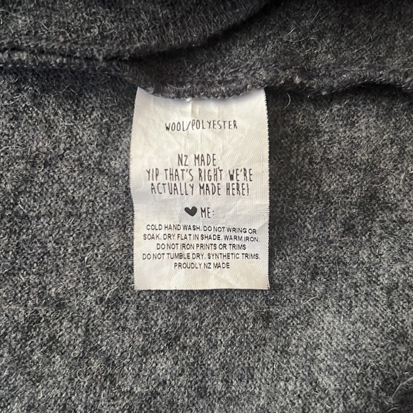 KILT New Zealand Merino Wool Gray Cardigan in petite - Picture 9 of 11